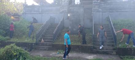 KEGIATAN JUMAT BERSIH