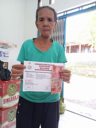 PEMERINTAH DESA ALASANGKER KEMBALI SALURKAN BLT DANA DESA BULAN NOVEMBER